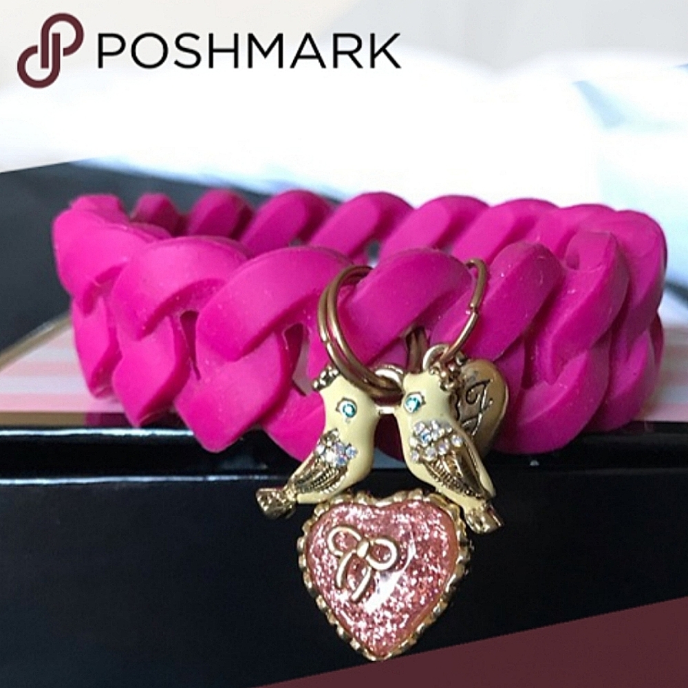 New Vintage! BETSEY JOHNSON Love Birds Collection Silicon Band Bracelet.
